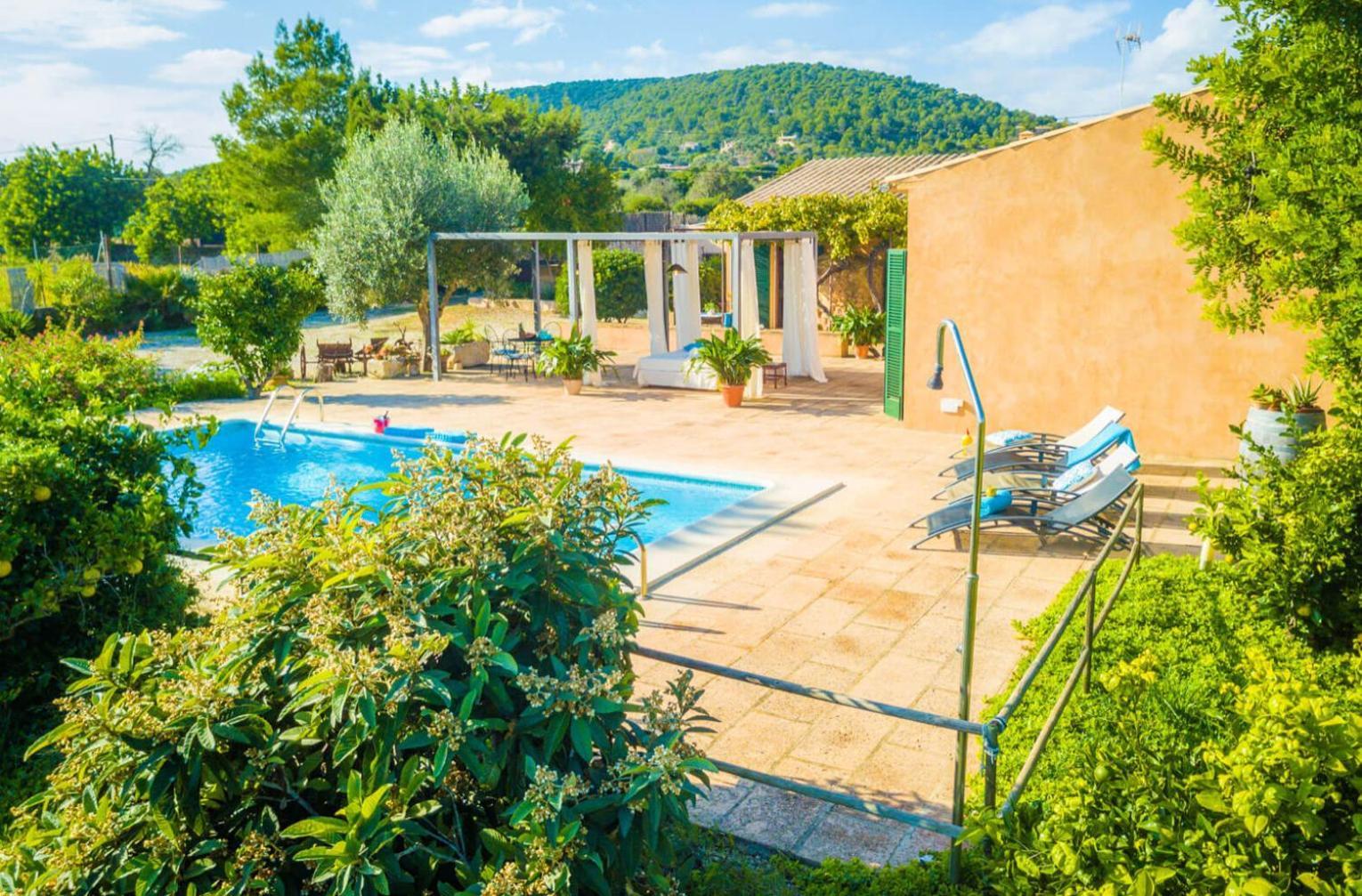 Сasa de vacaciones Es Camp Den Gall Santa Eugènia